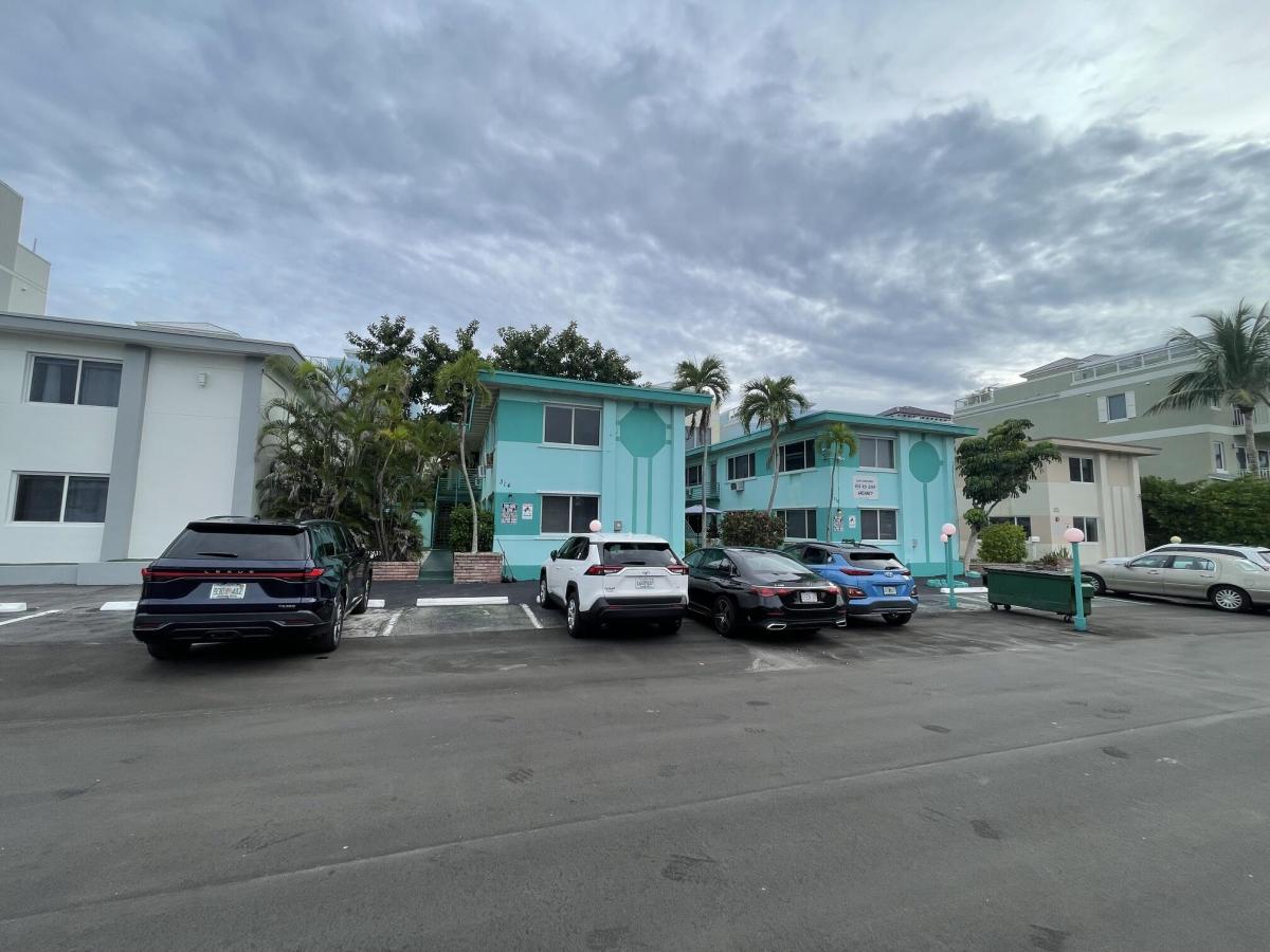 MLS #B26080377 image #0