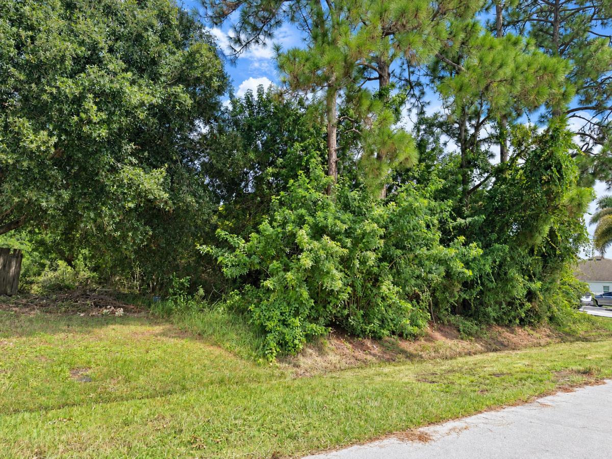 MLS #B26080426 image #0