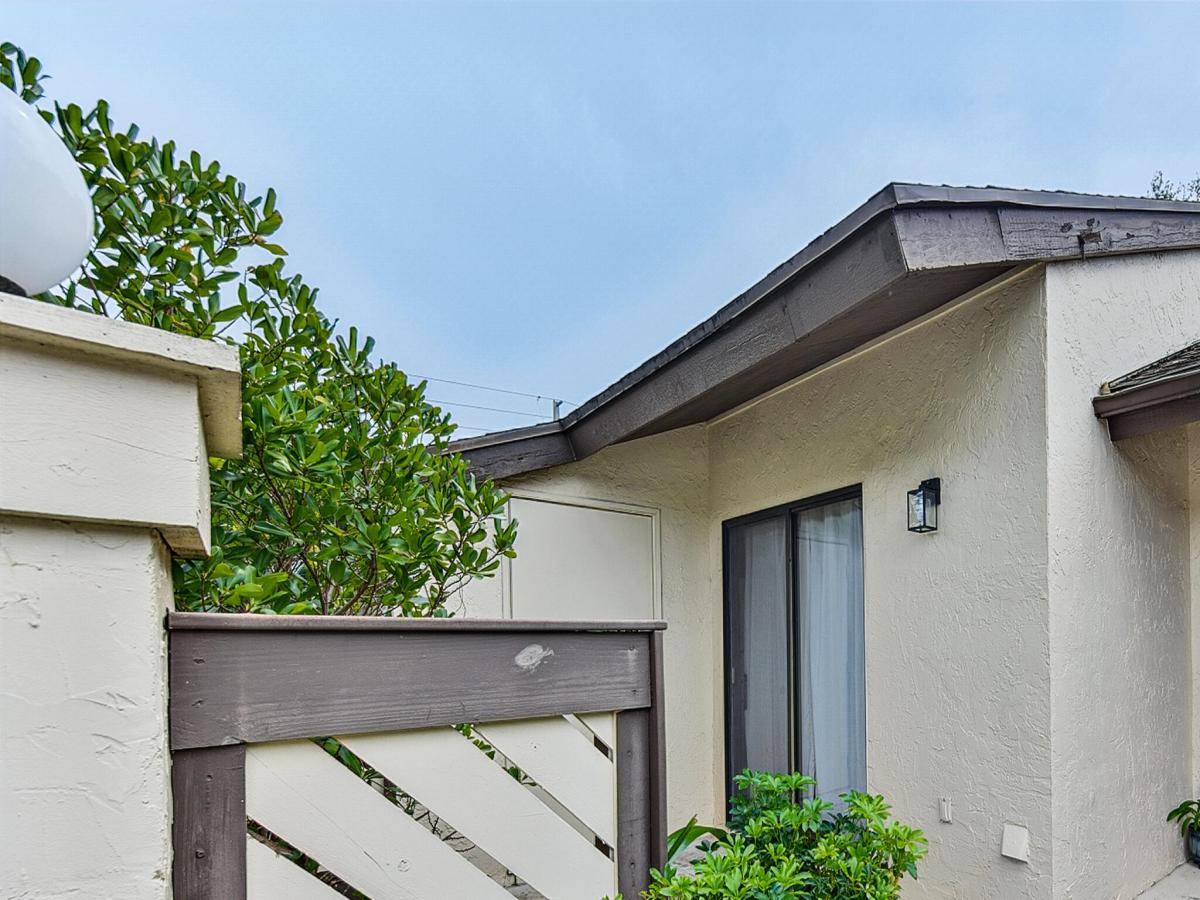 MLS #B26080733 image #0