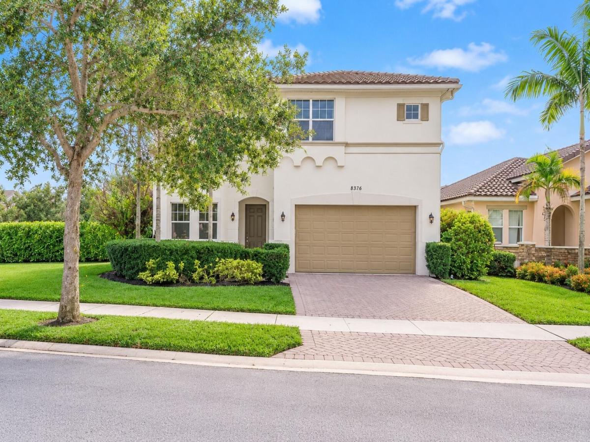 MLS #B26086172 image #0