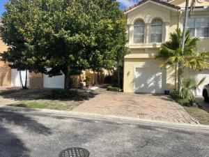 MLS #B26091347 image #0