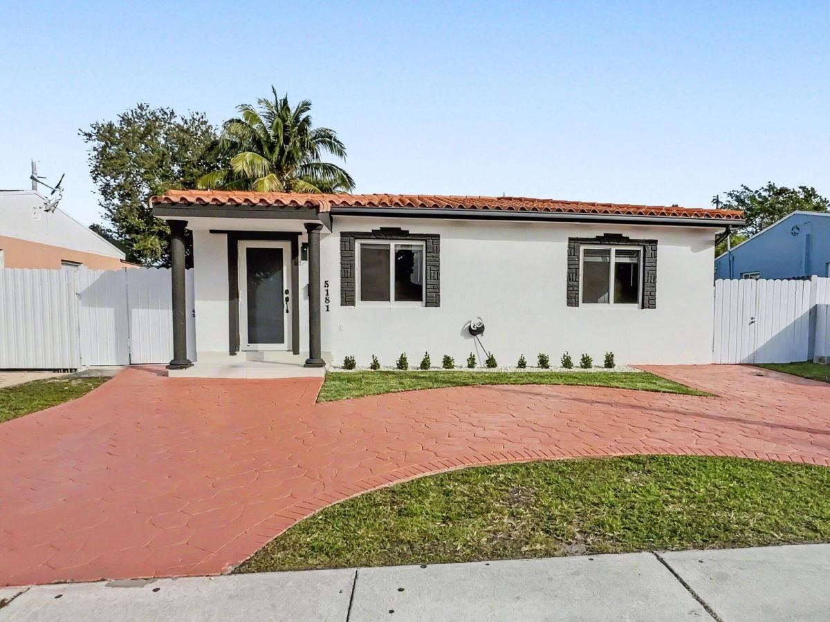 MLS #R11132465 image #0