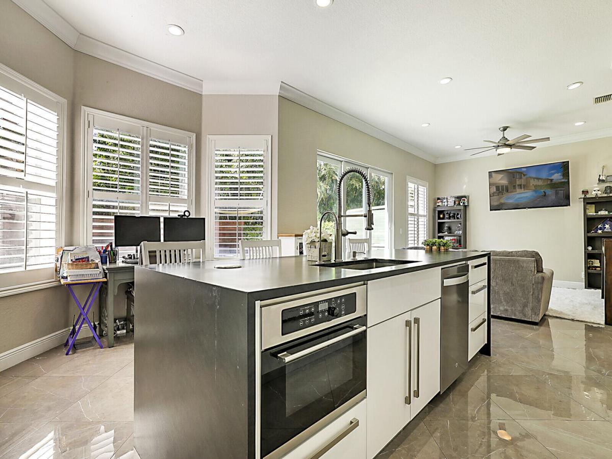 MLS #R11160572 image #0