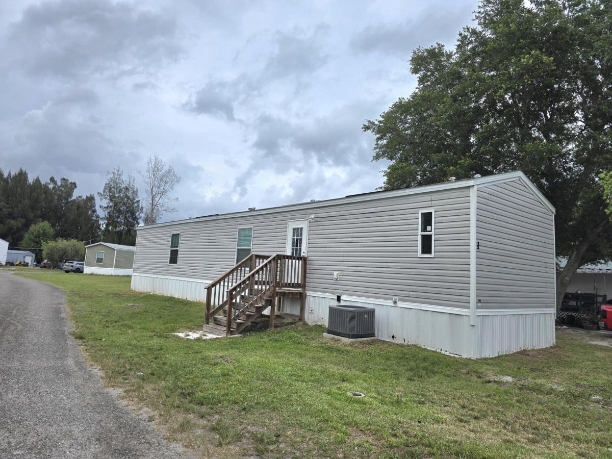 MLS #R11164201 image #0