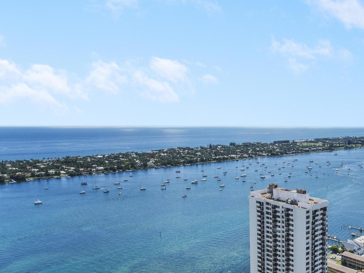 MLS #R11165132 image #0