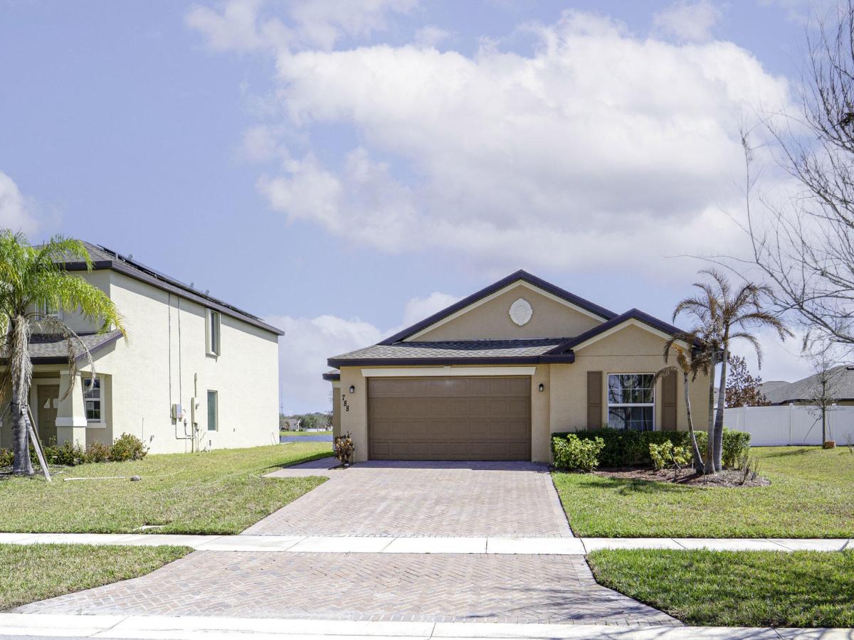 MLS #R11167670 image #0