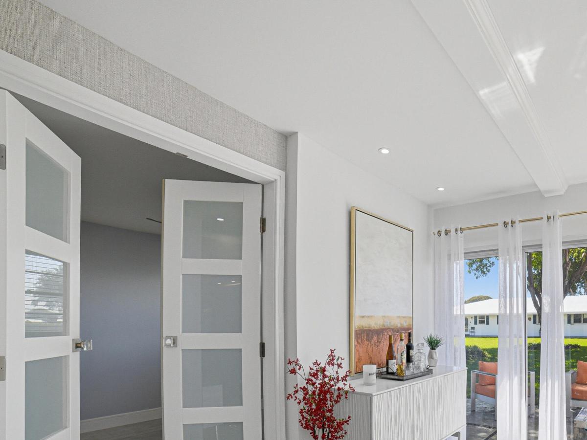 MLS #R11169745 image #0
